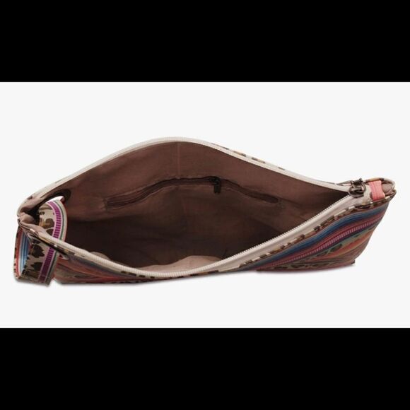 Cute wristlet Leopard Pattern and Multi Colored - Picture 3 of 5